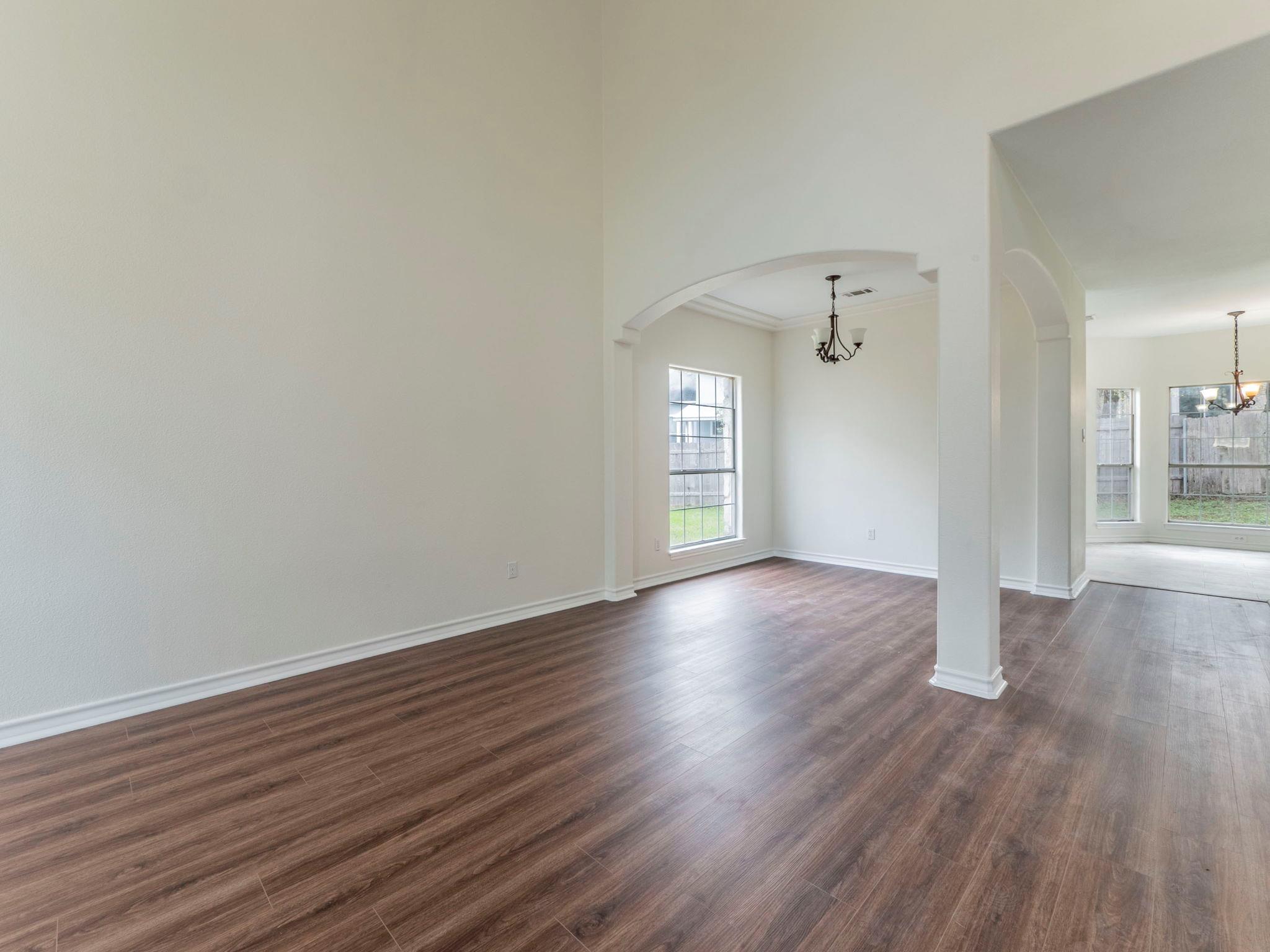 1102 W Park St, Cedar Park, TX 78613