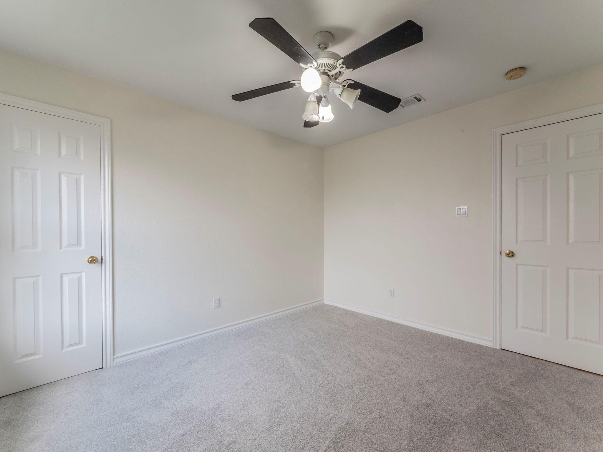 1102 W Park St, Cedar Park, TX 78613