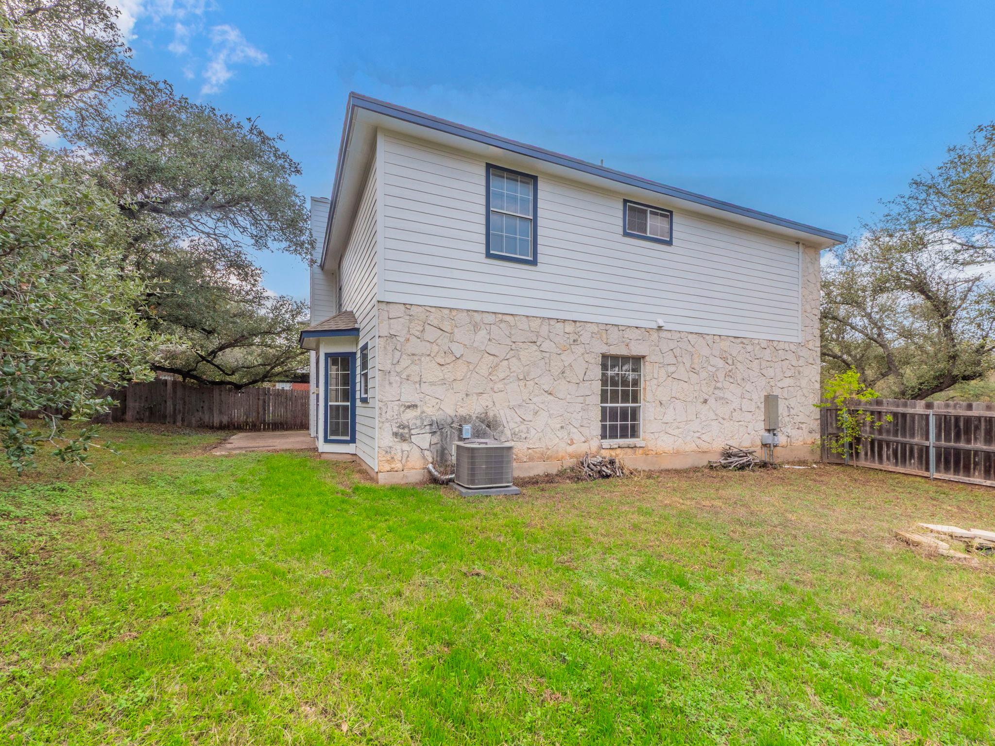 1102 W Park St, Cedar Park, TX 78613