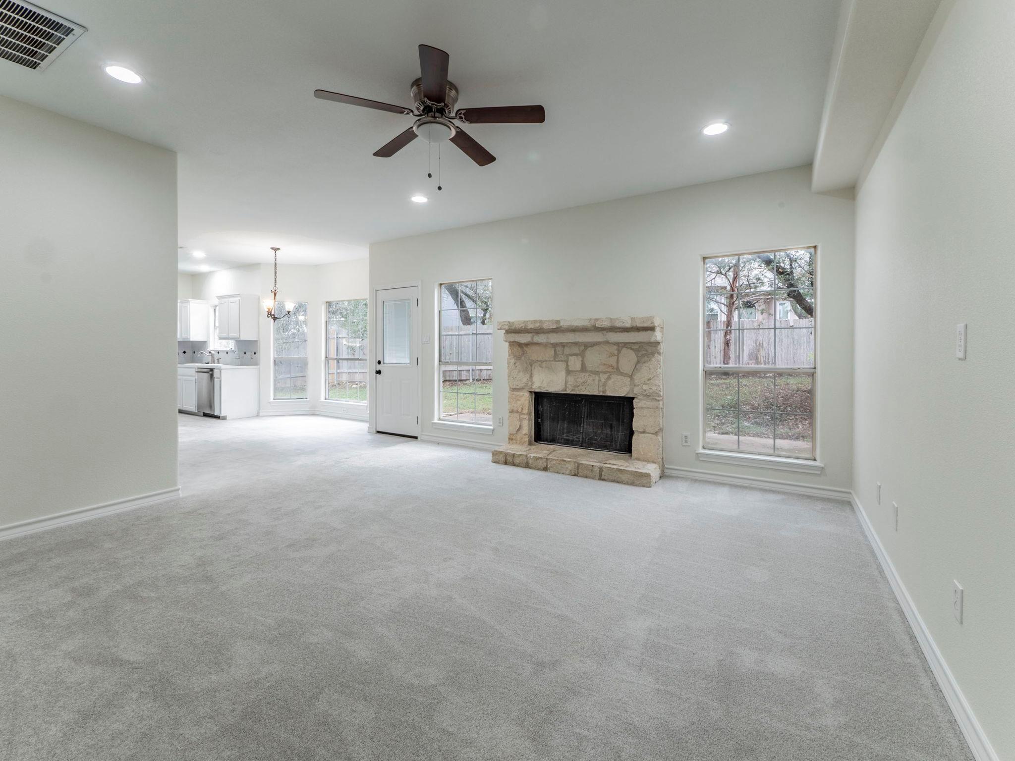 1102 W Park St, Cedar Park, TX 78613