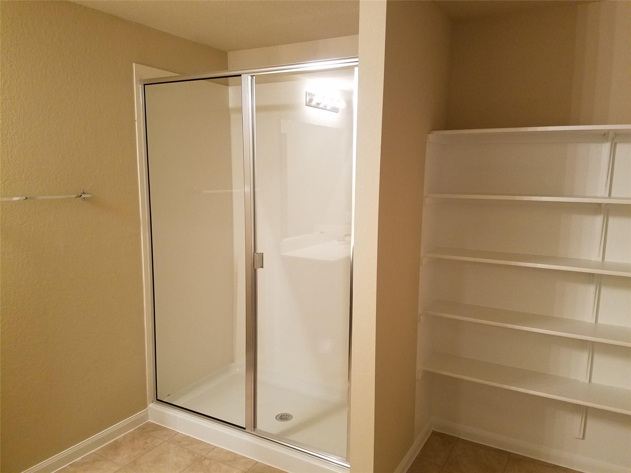 5905 montrelia Dr, Austin, TX 78724