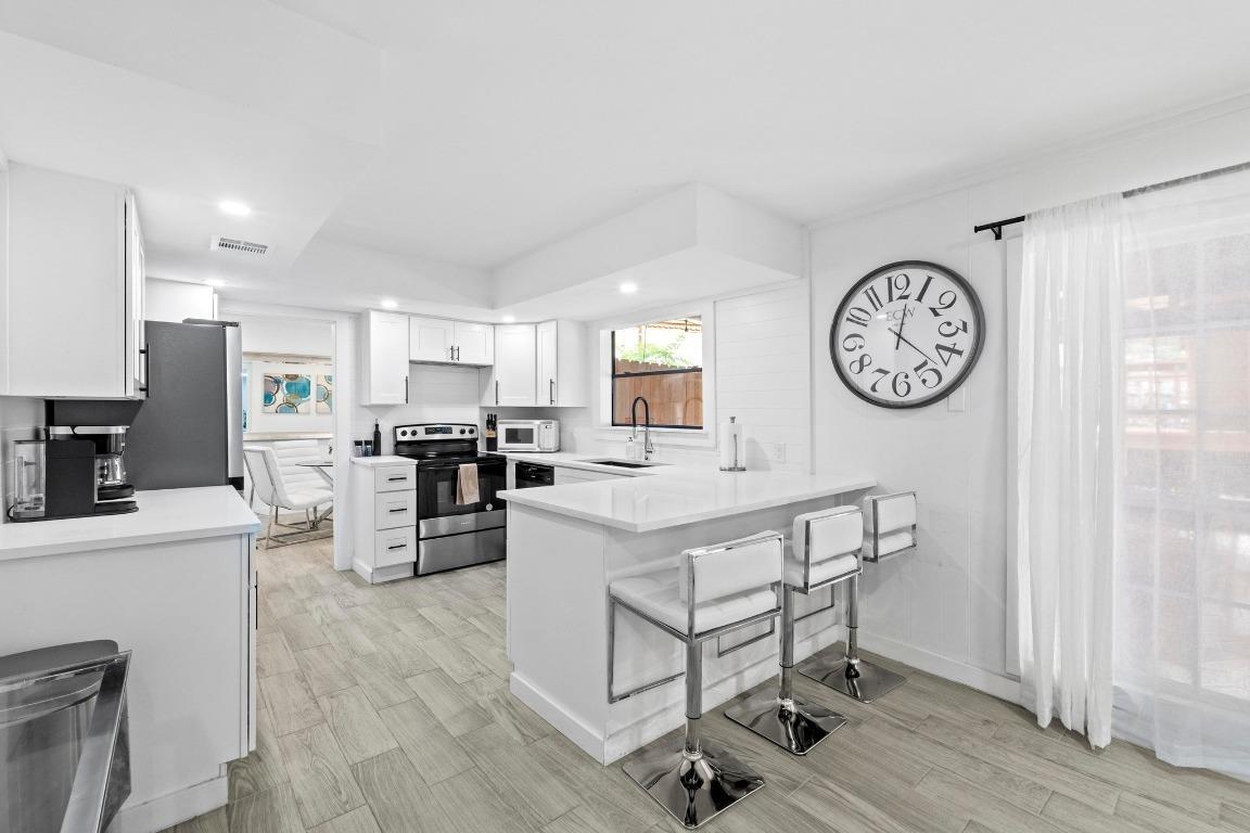 3520 Highland View Dr, Austin, TX 78731