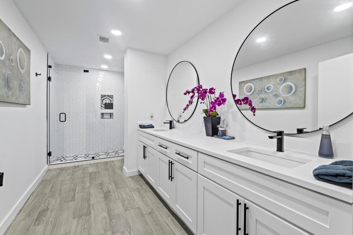 3520 Highland View Dr, Austin, TX 78731