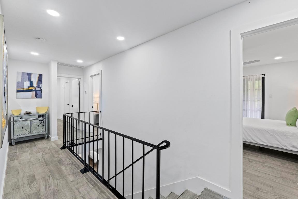 3520 Highland View Dr, Austin, TX 78731