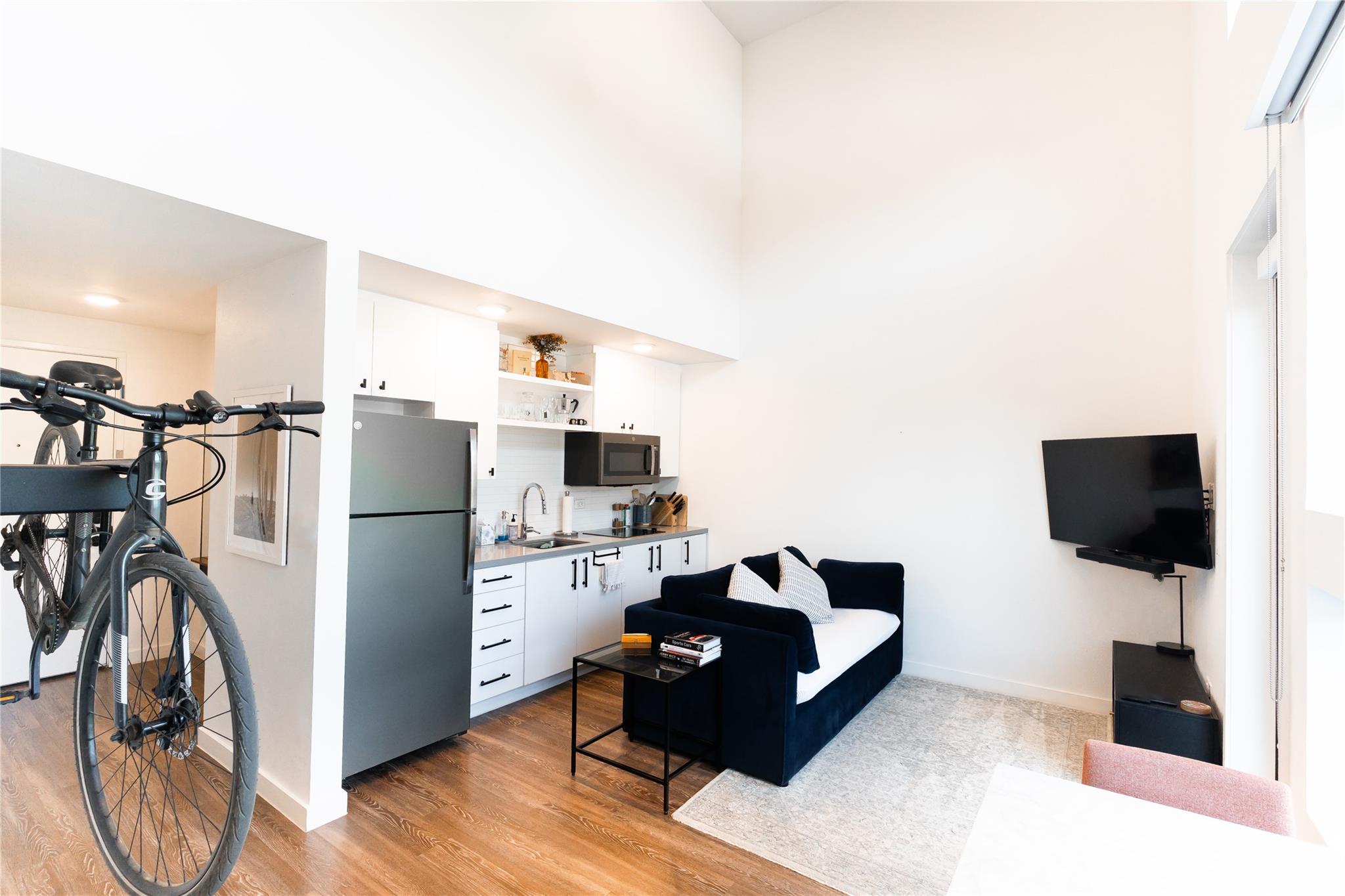 49 Navasota St # 209, Austin, TX 78702