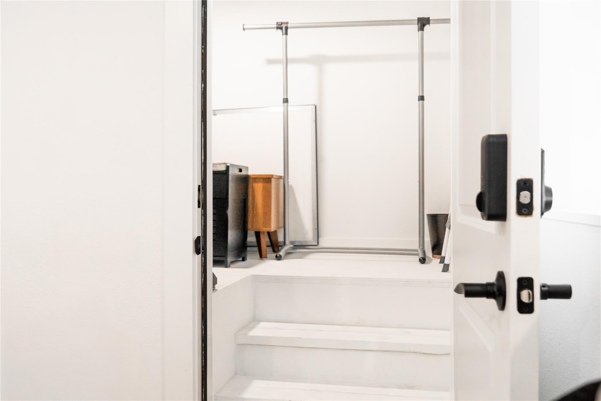 49 Navasota St # 209, Austin, TX 78702