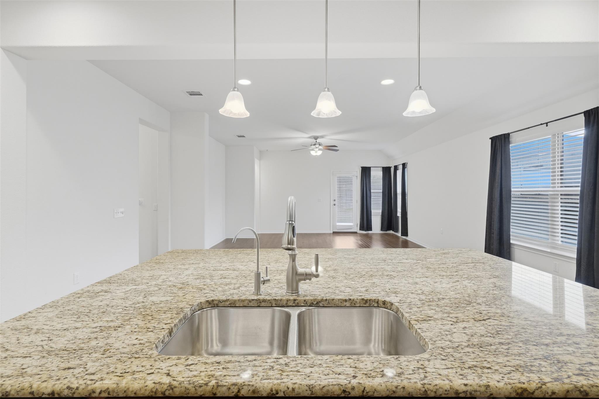 13401 Henneman Dr, Pflugerville, TX 78660