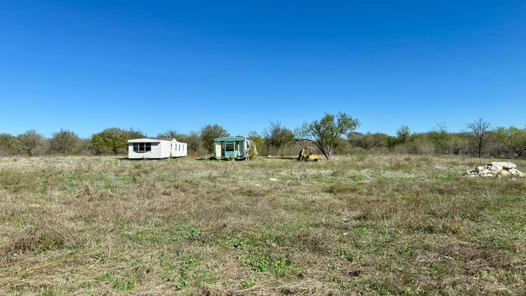 20744 Camino Real St, Dale, TX 78616