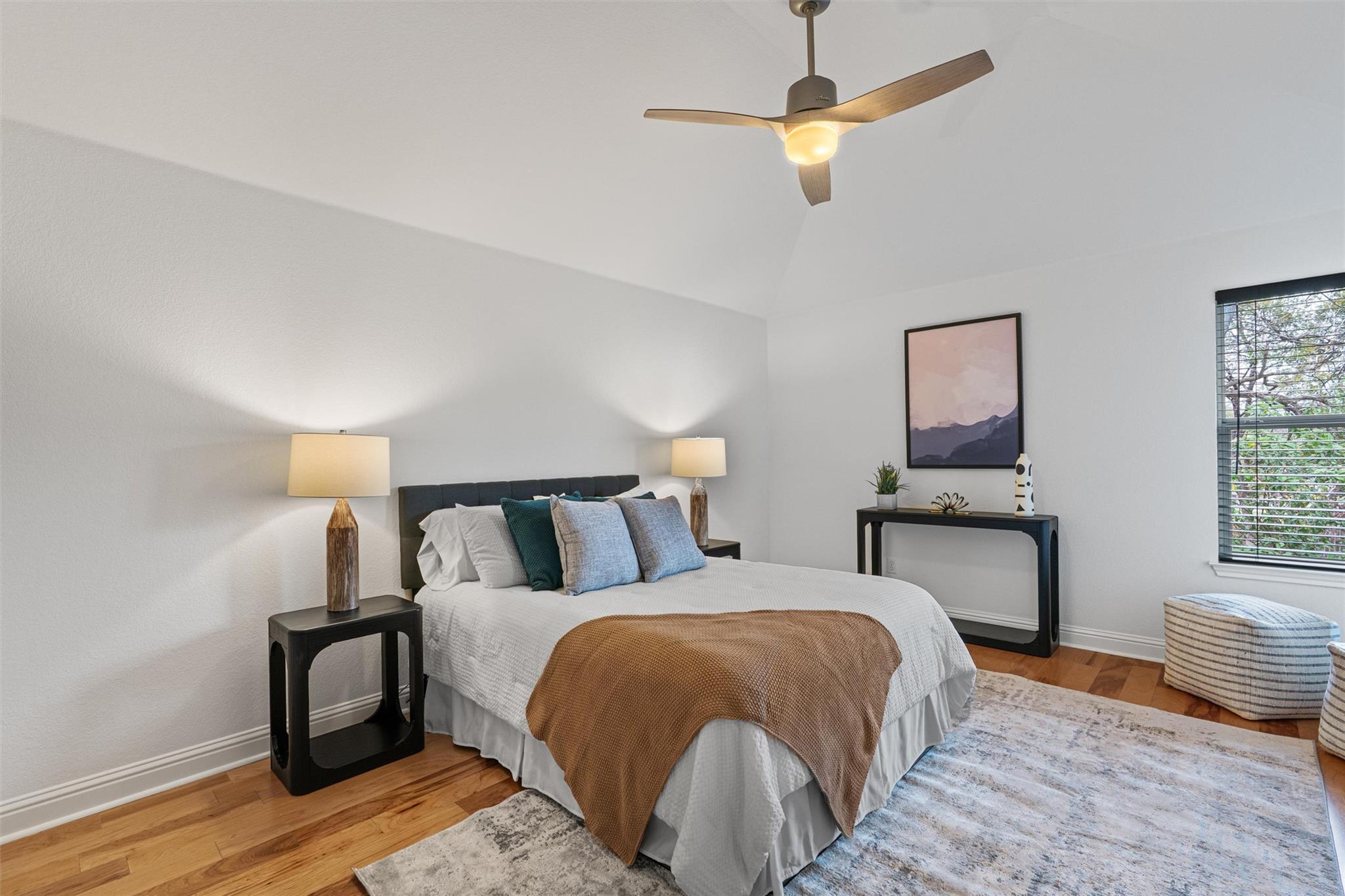 1810 Village Oak Ct, Austin, TX 78704