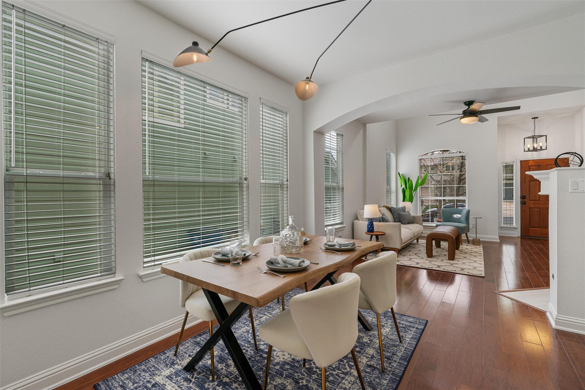 1810 Village Oak Ct, Austin, TX 78704