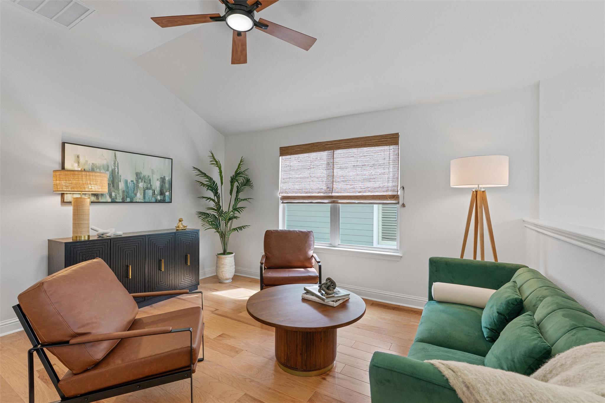 1810 Village Oak Ct, Austin, TX 78704