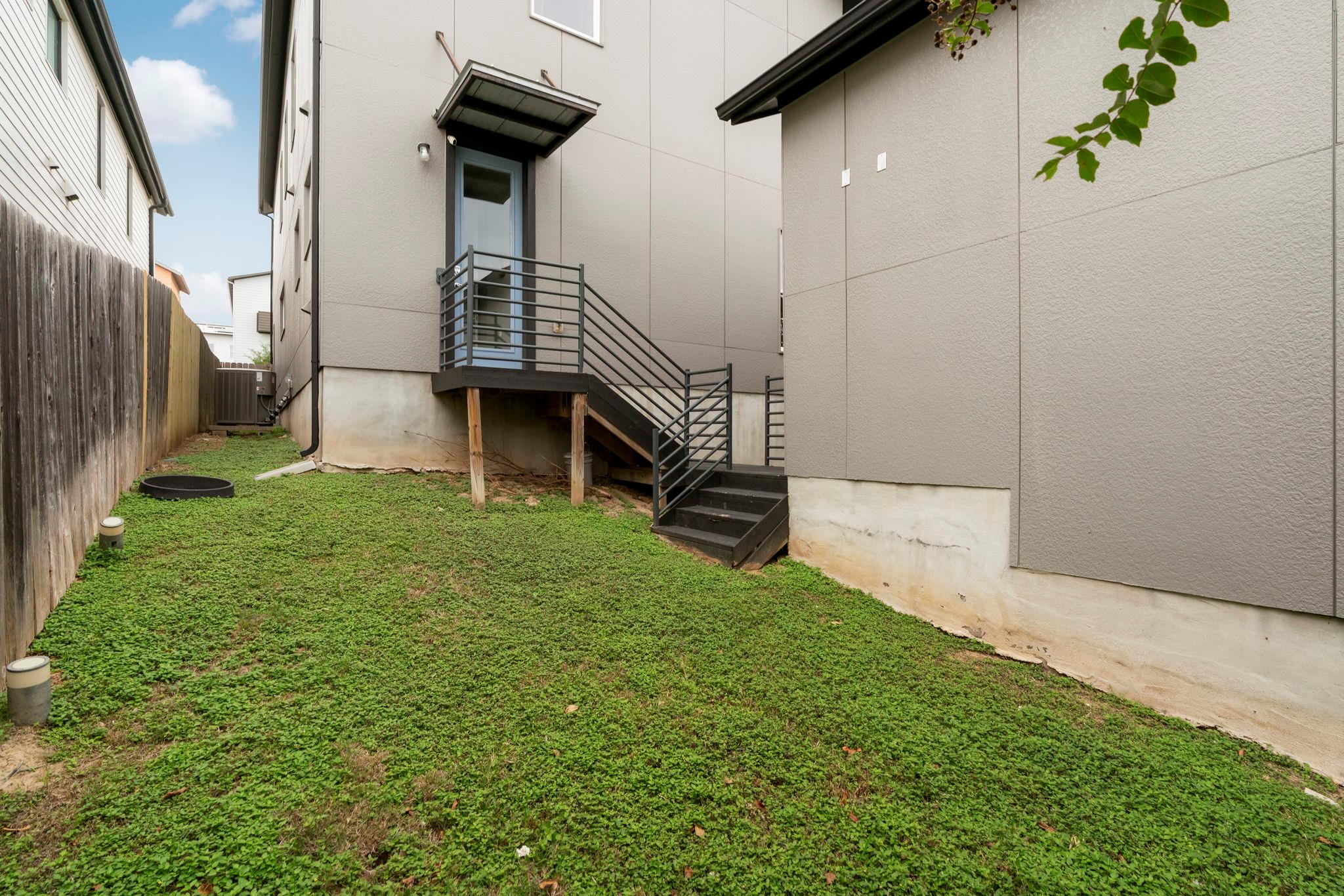 6008 Florencia Ln, Austin, TX 78724