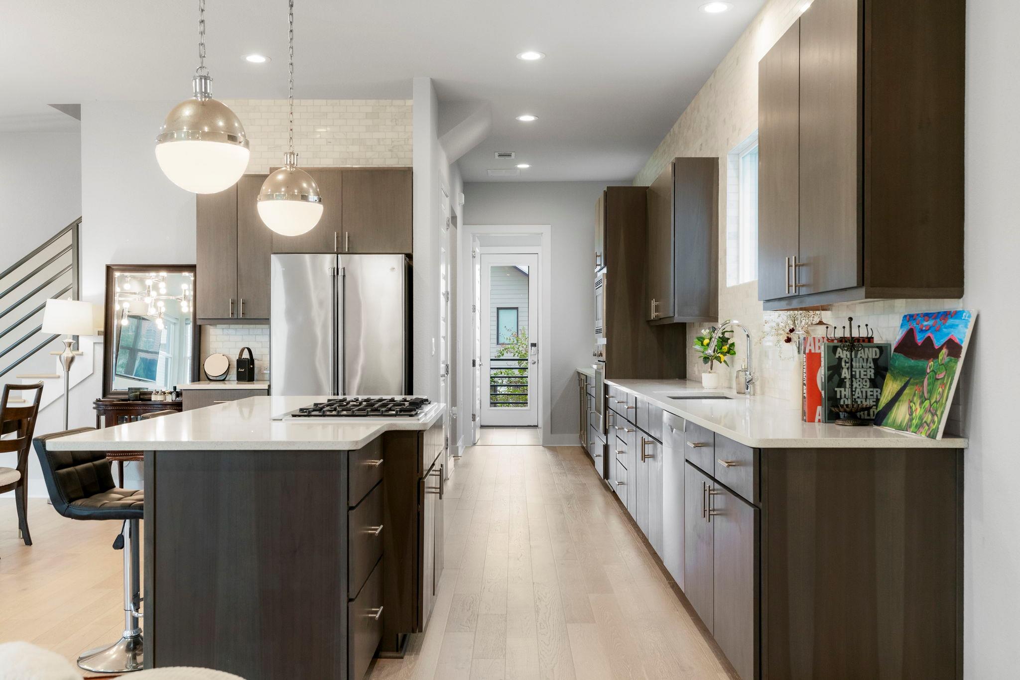 6008 Florencia Ln, Austin, TX 78724