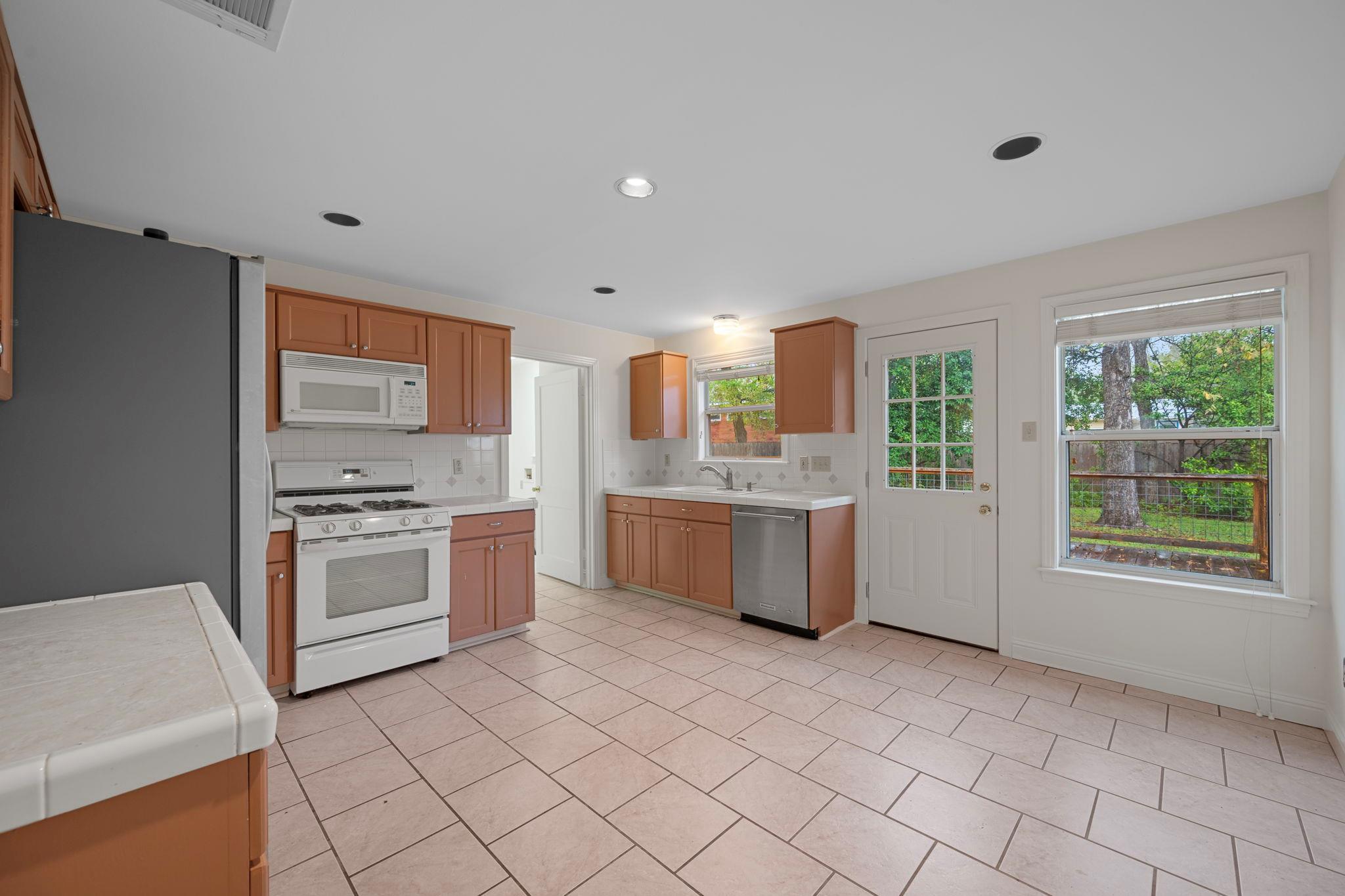 2006 Palo Duro Rd, Austin, TX 78757