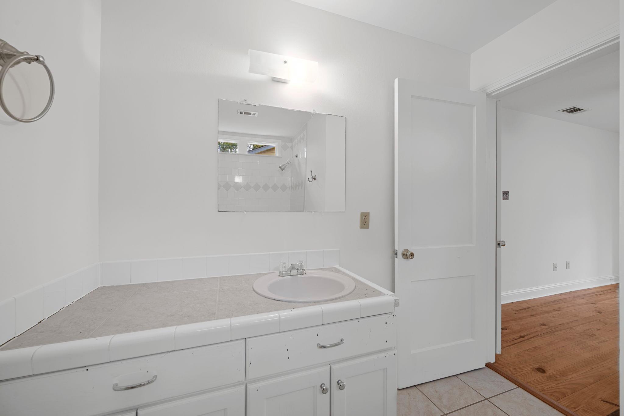 2006 Palo Duro Rd, Austin, TX 78757