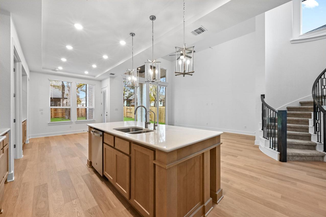 268 Wood Thrush Run, Kyle, TX 78640