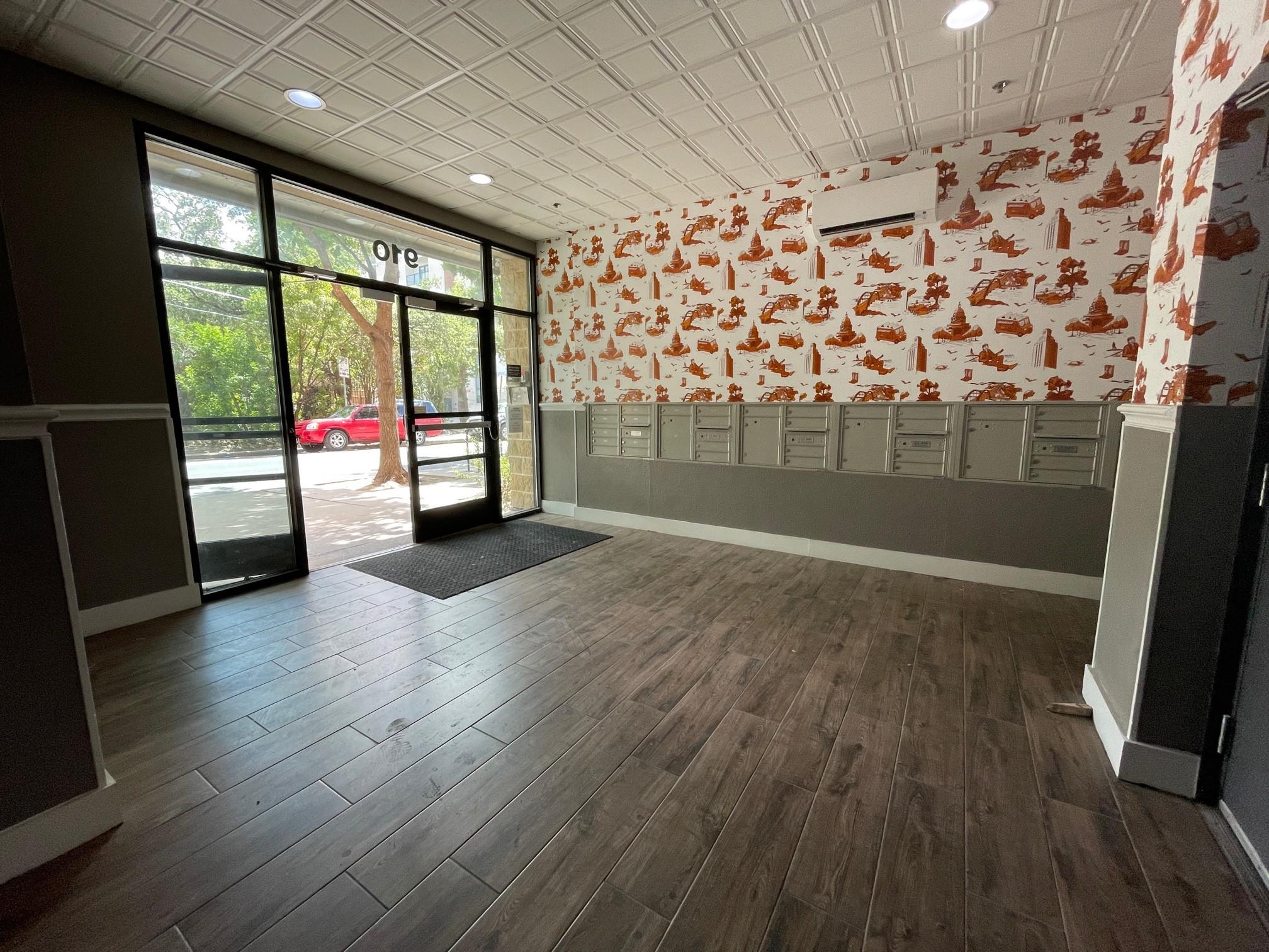 910 W 25th St # 203, Austin, TX 78705