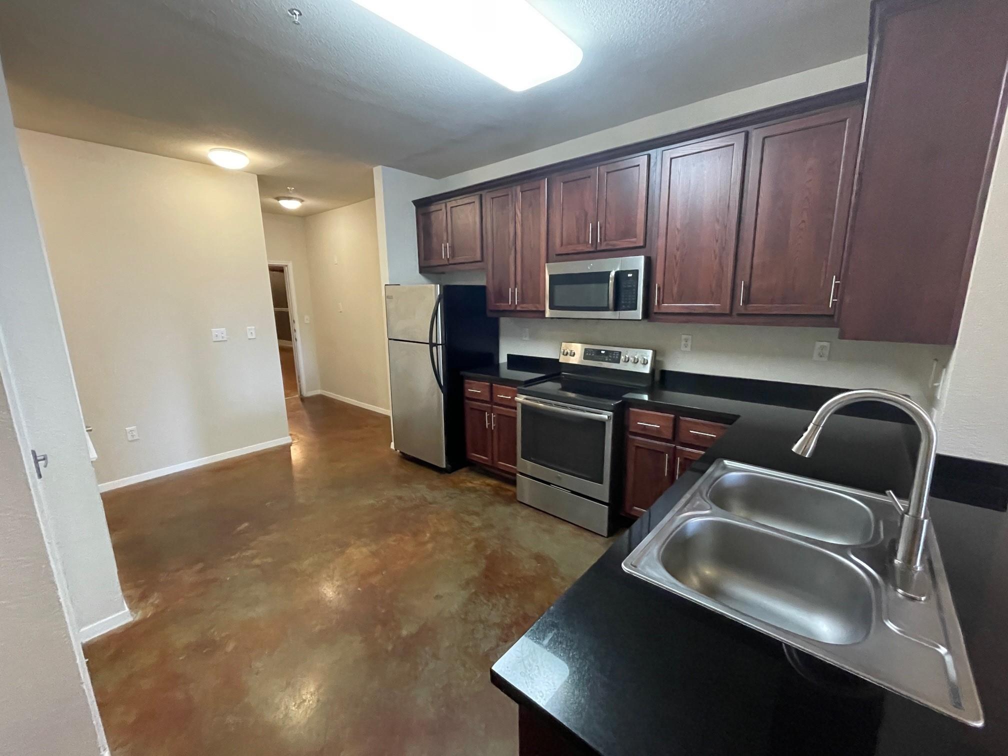 910 W 25th St # 203, Austin, TX 78705