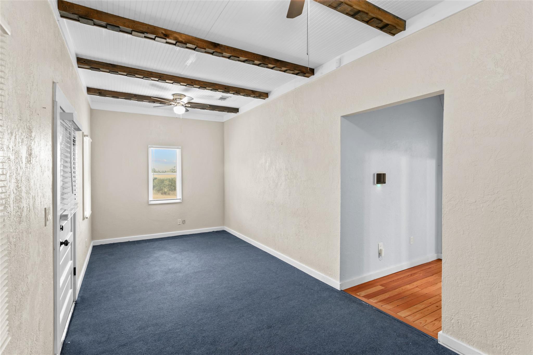 500 Springlake Dr, Dripping Springs, TX 78620