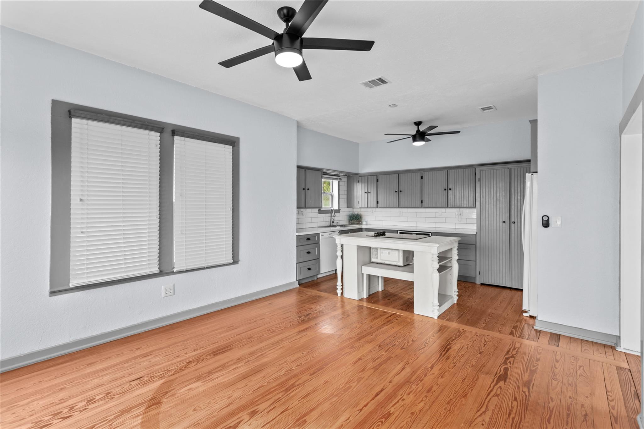 500 Springlake Dr, Dripping Springs, TX 78620