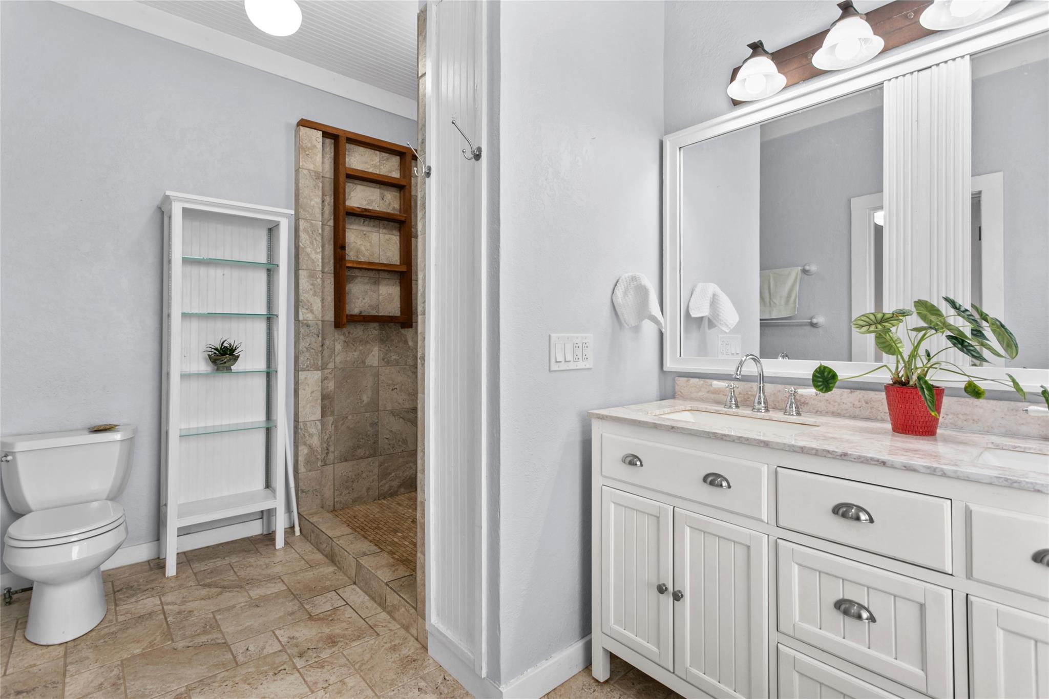 500 Springlake Dr, Dripping Springs, TX 78620