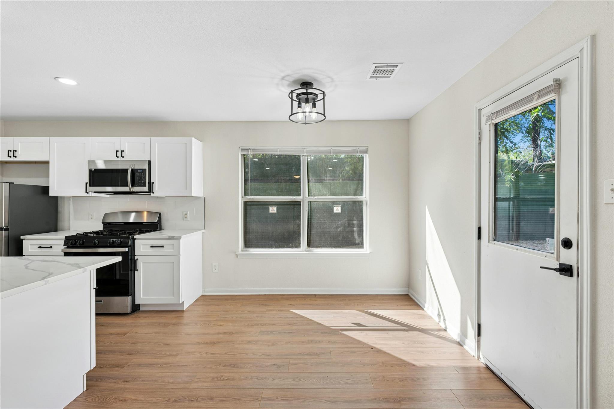 1708 E 17th St # B, Austin, TX 78702