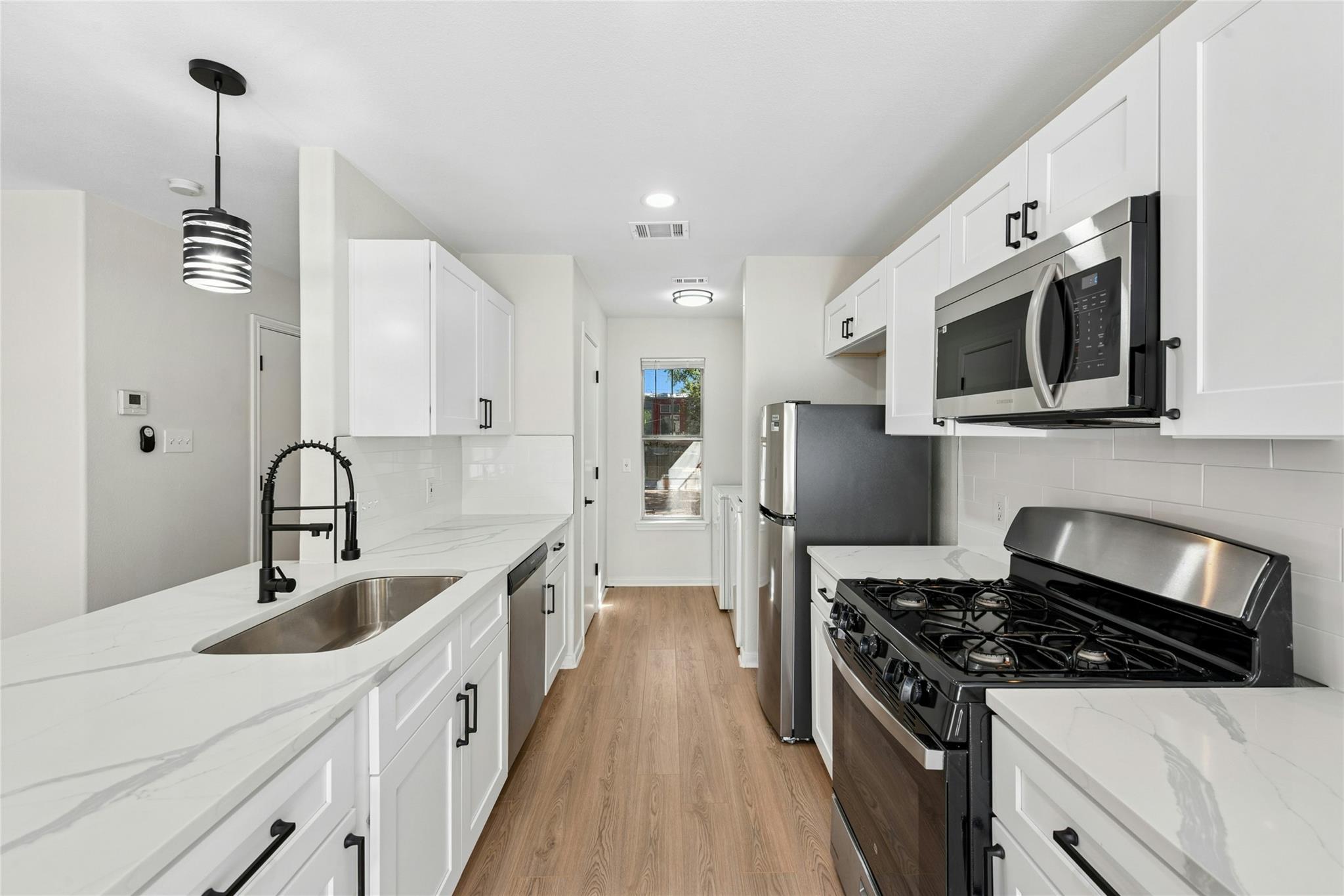 1708 E 17th St # B, Austin, TX 78702