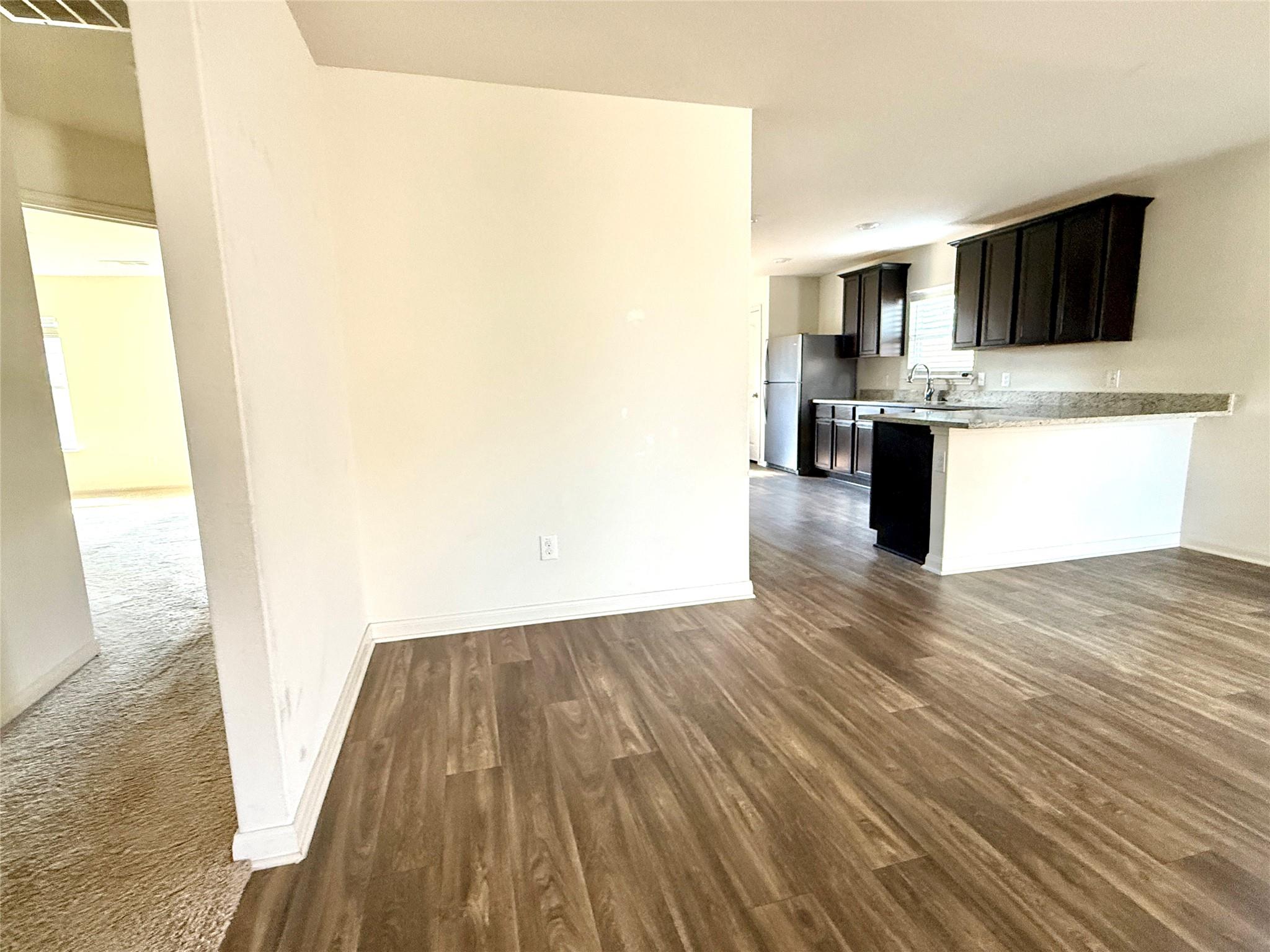 1008 Riverdale Cv, Jarrell, TX 76537