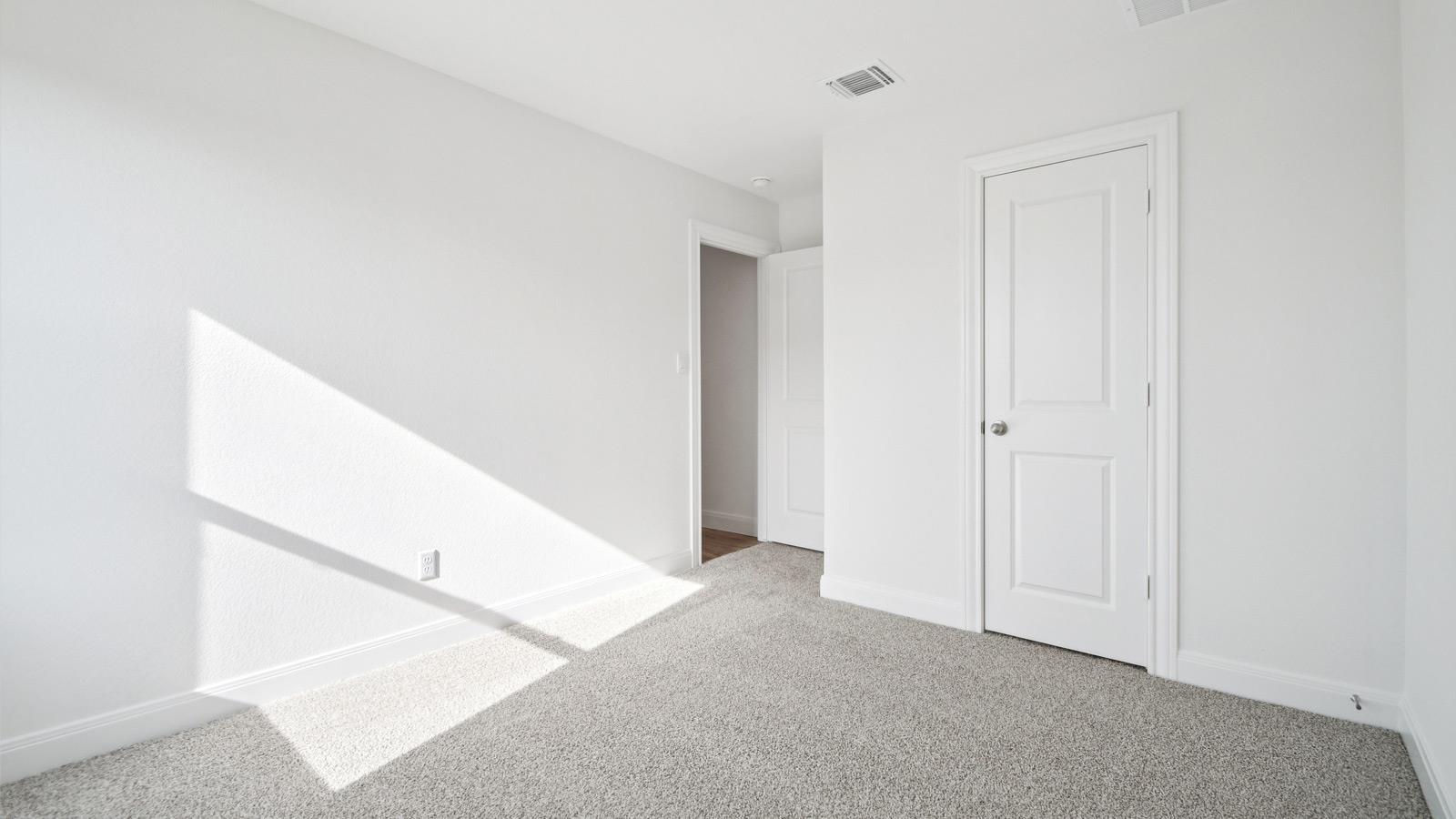 179 Great Northern Dr, Cedar Creek, TX 78612