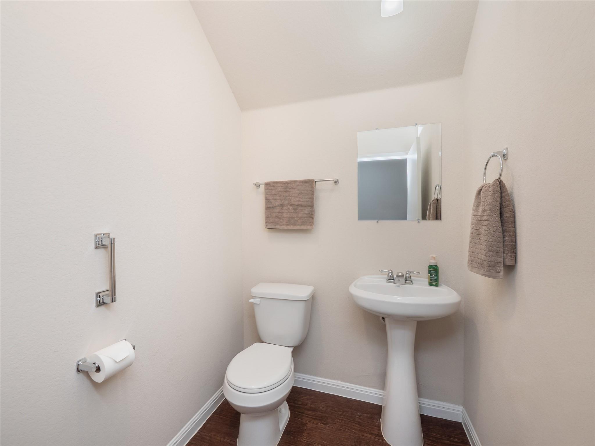 304 La Escalera Dr, Leander, TX 78641