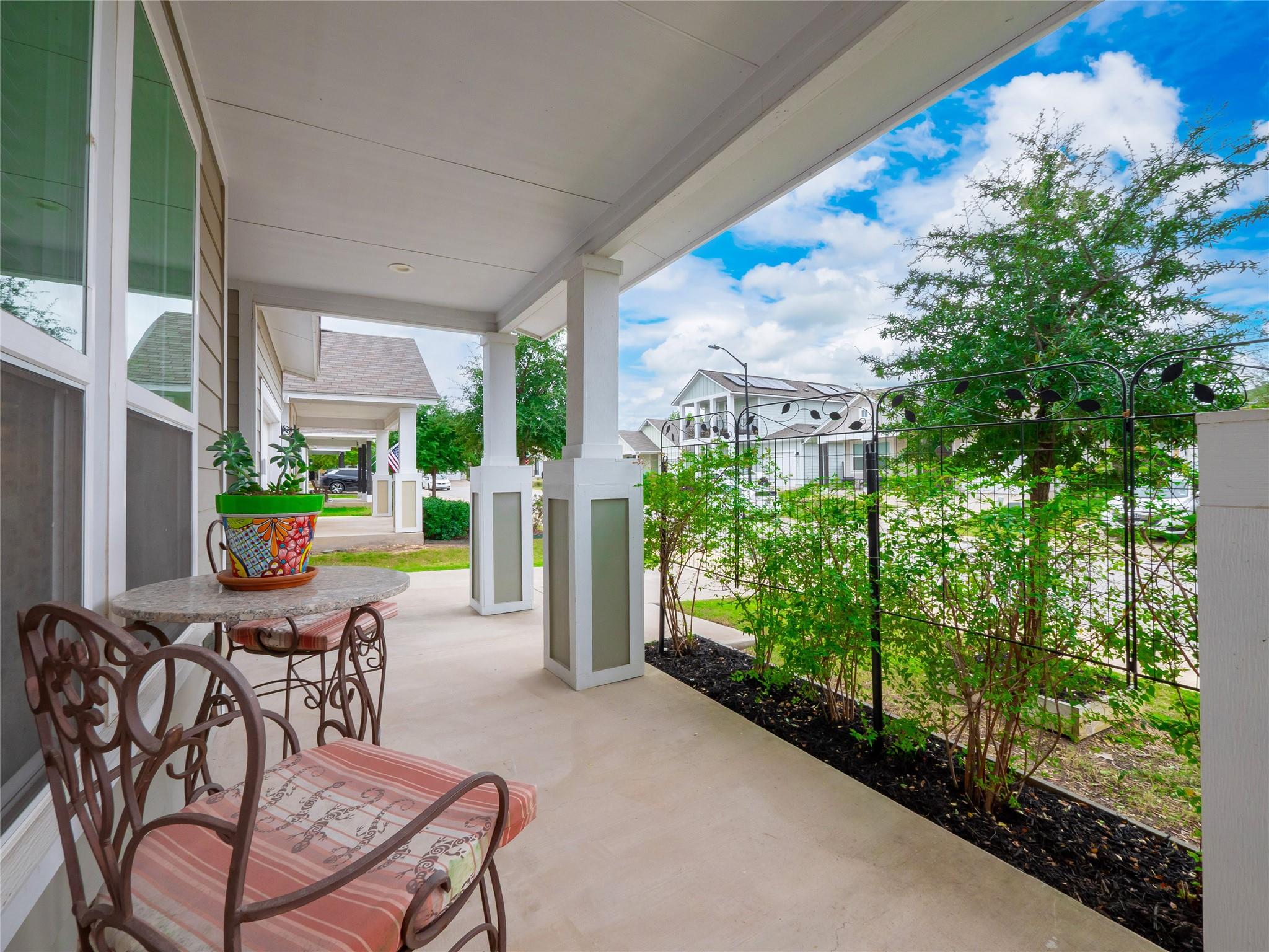 304 La Escalera Dr, Leander, TX 78641