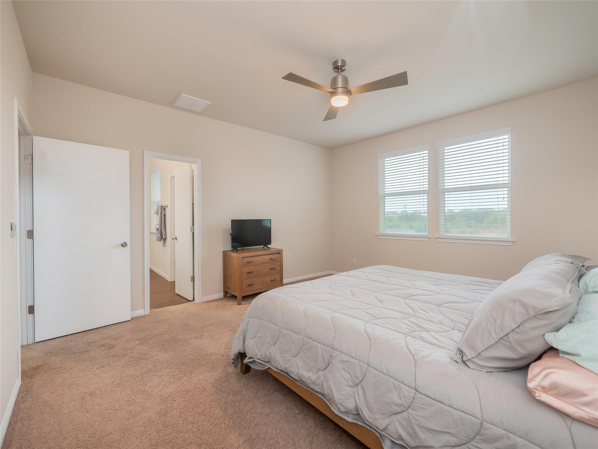 304 La Escalera Dr, Leander, TX 78641