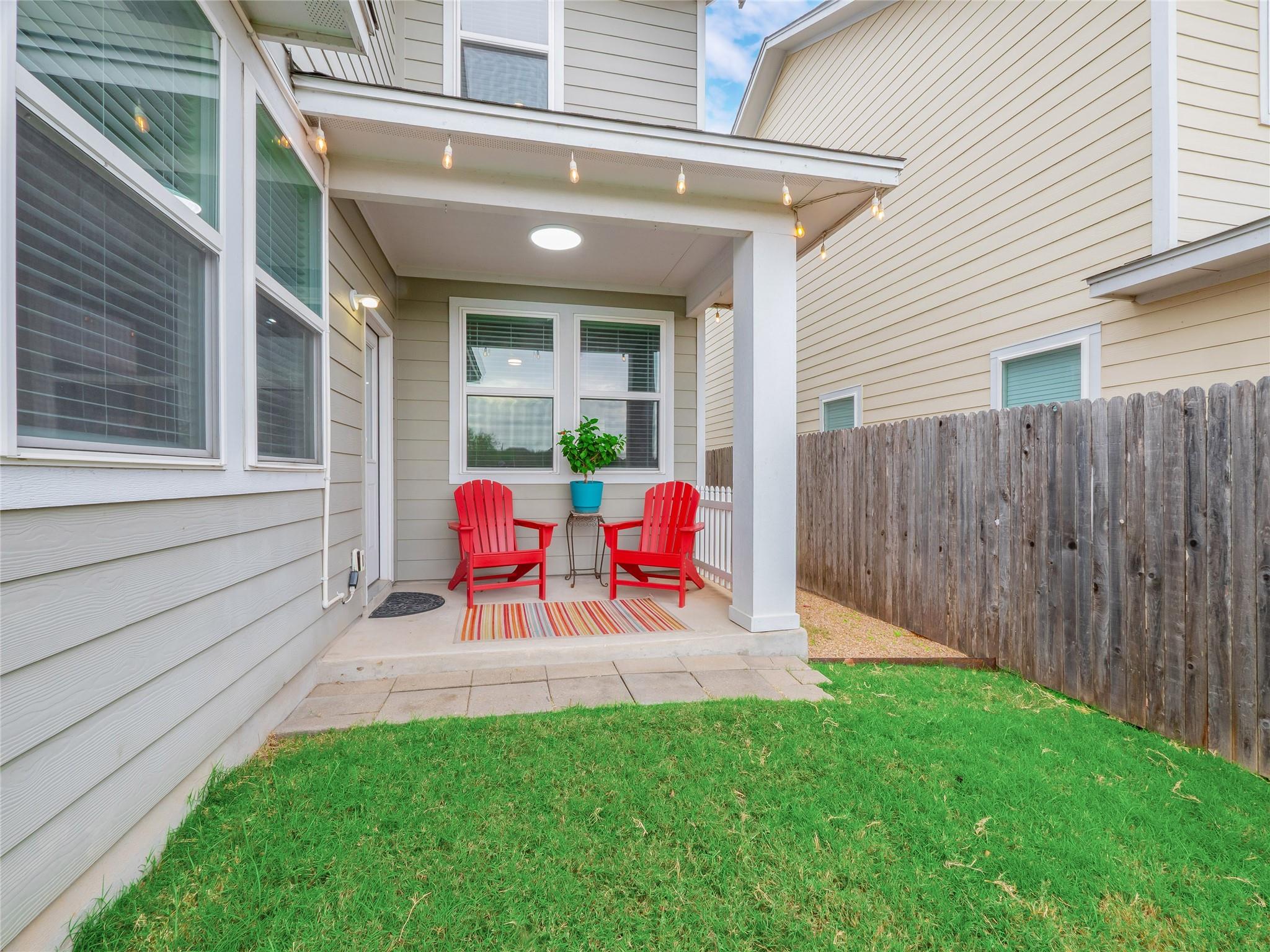 304 La Escalera Dr, Leander, TX 78641