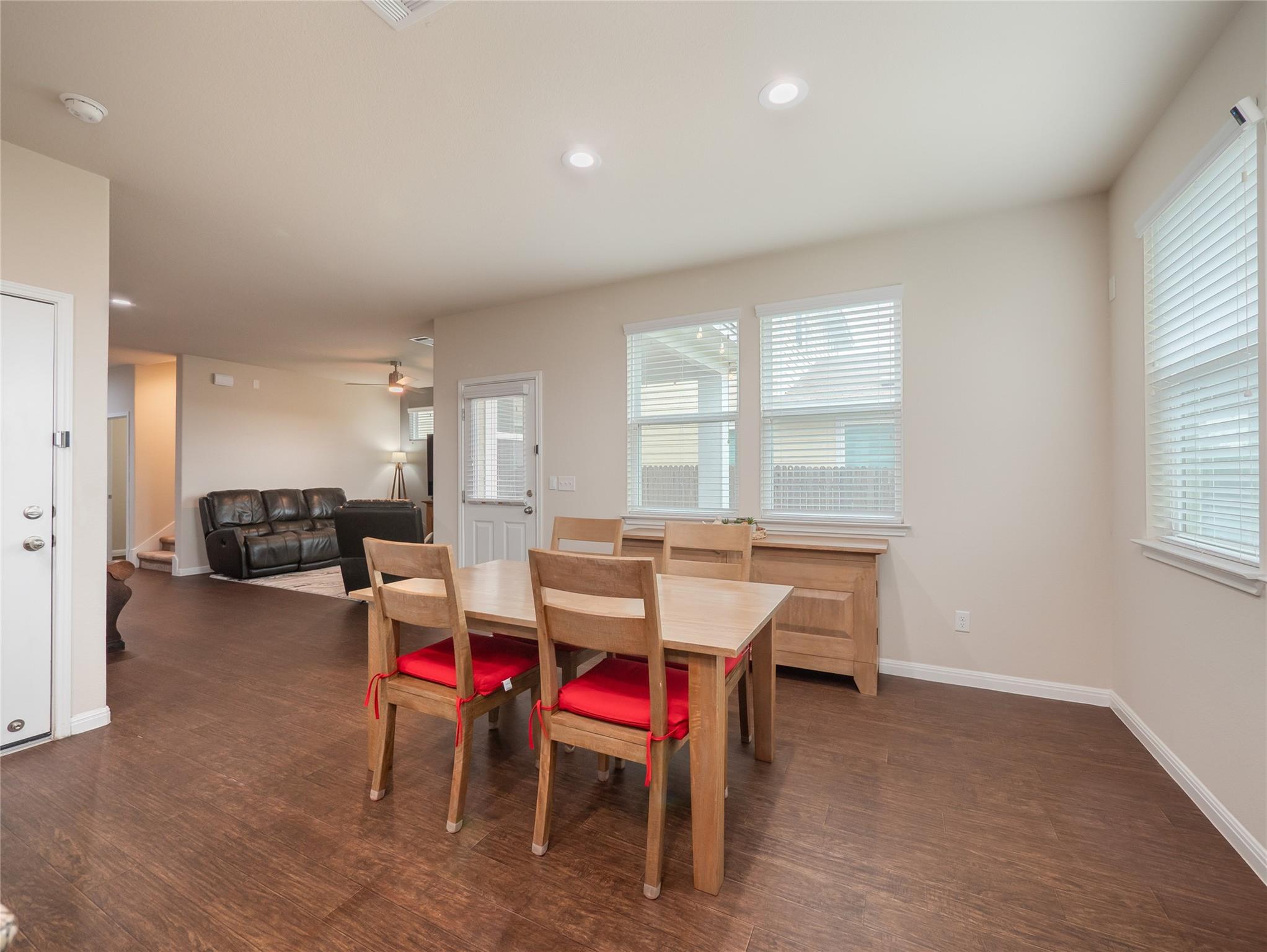 304 La Escalera Dr, Leander, TX 78641