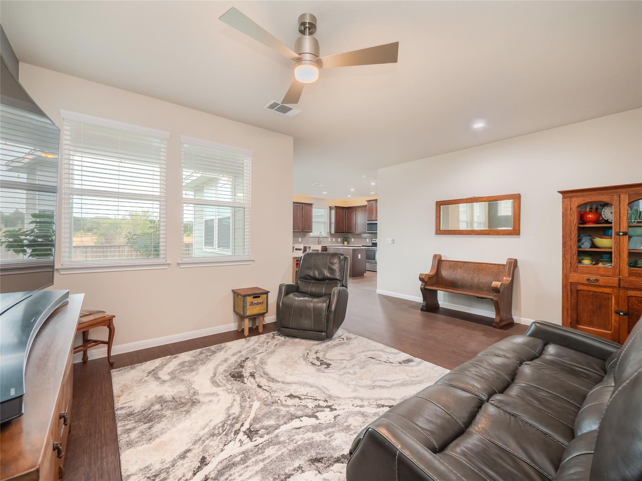 304 La Escalera Dr, Leander, TX 78641