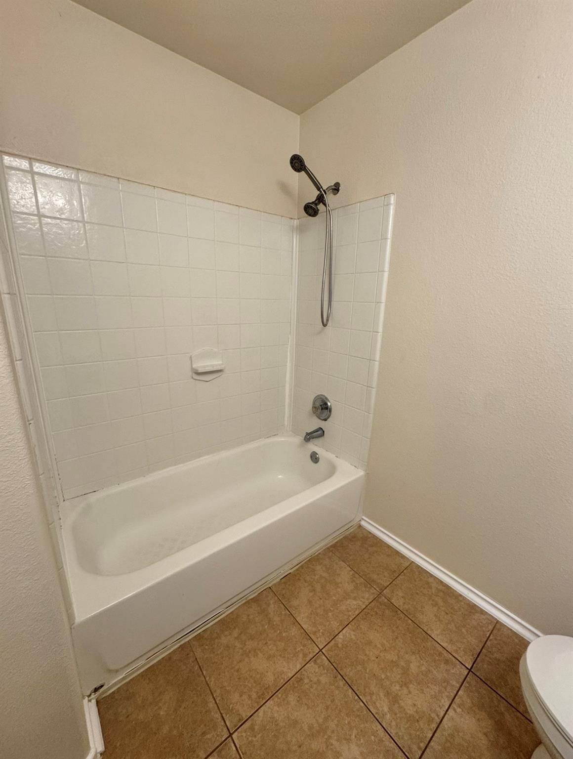 104 Gettysburg Loop, Elgin, TX 78621