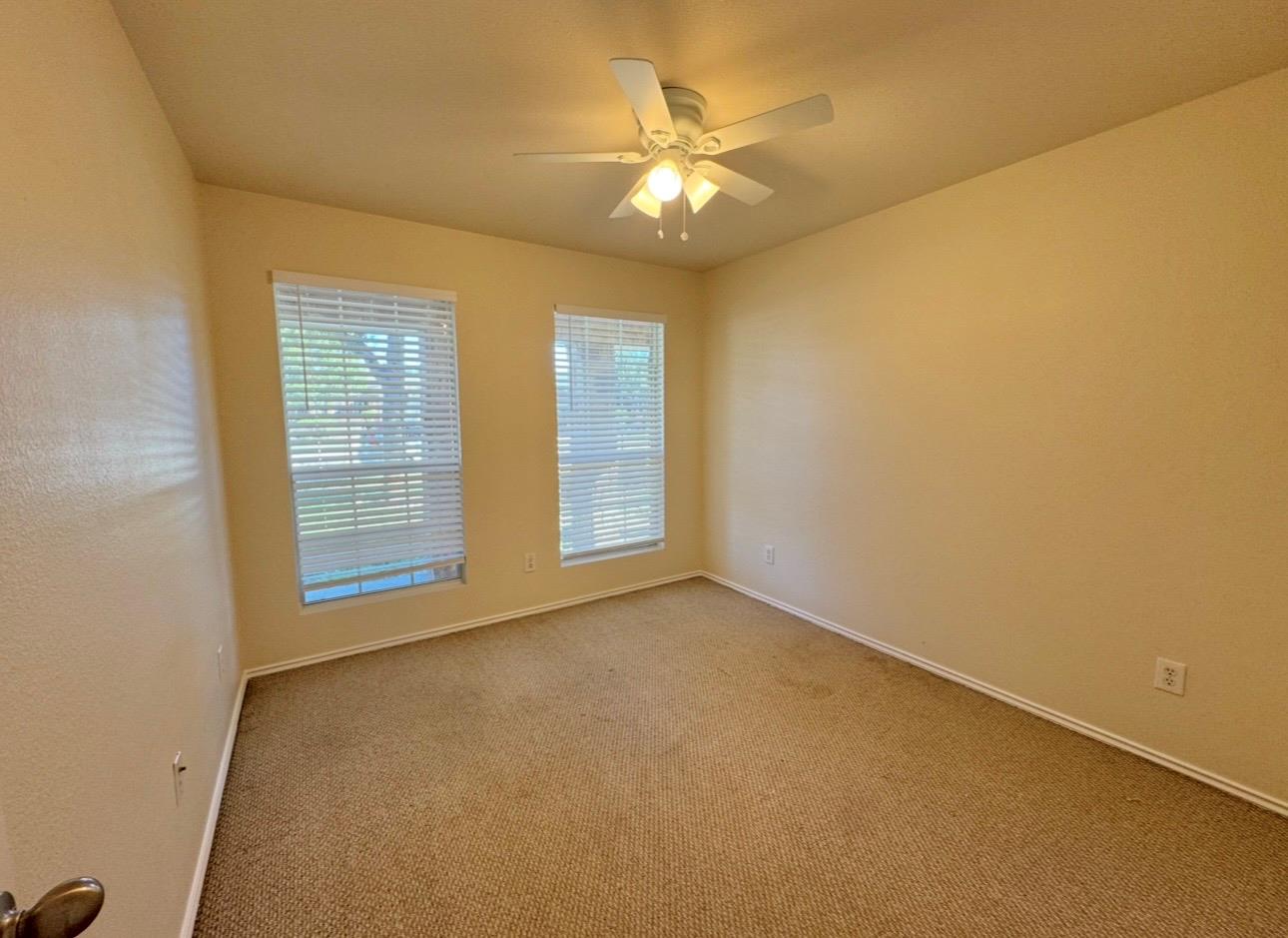 104 Gettysburg Loop, Elgin, TX 78621