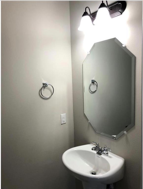 1207 Garland Rd, Georgetown, TX 78626