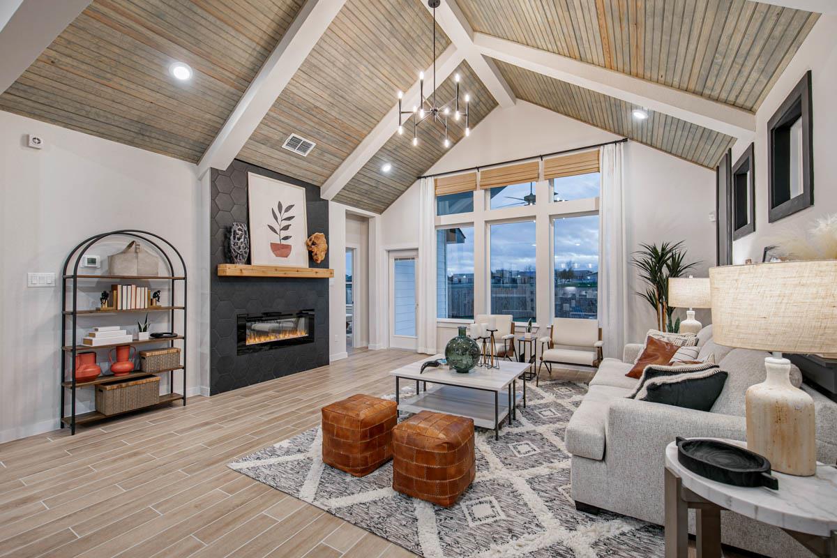 154 Paul Pena Dr, San Marcos, TX 78666