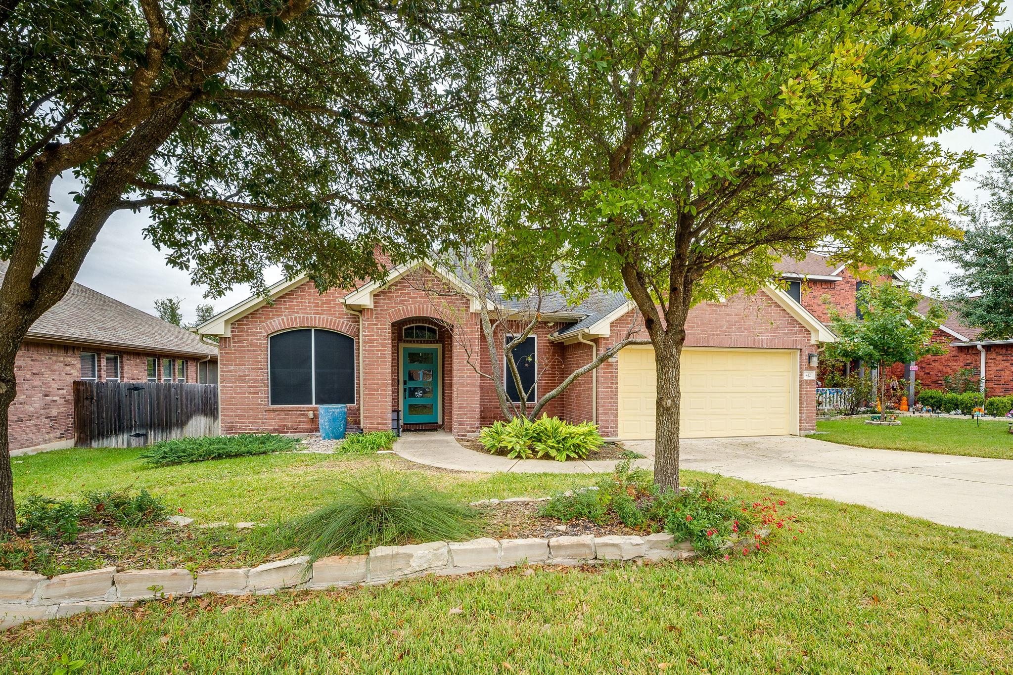 412 Chaparall Dr, Leander, TX 78641