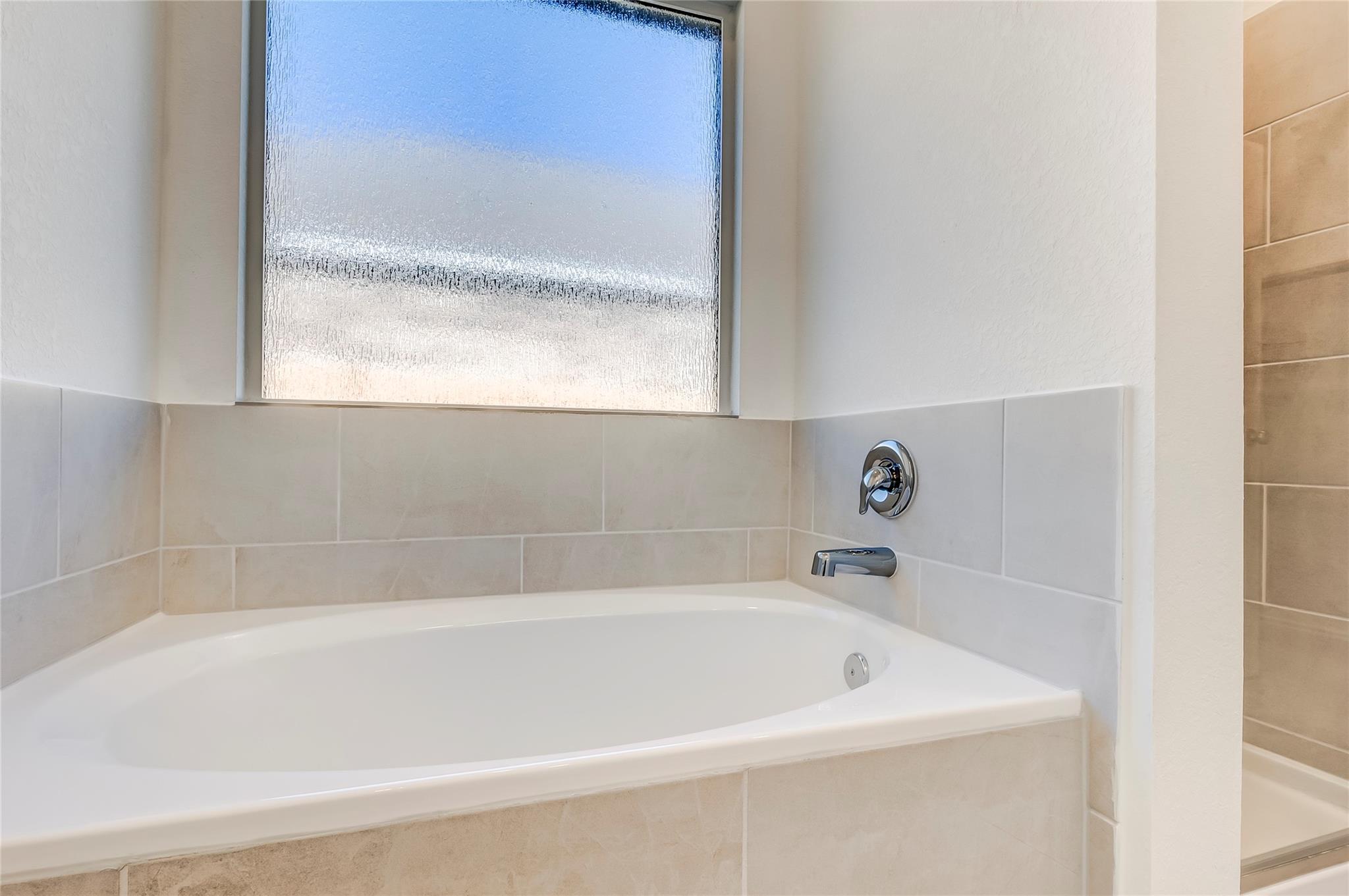 173 Cibolo Creek Loop, Bastrop, TX 78602