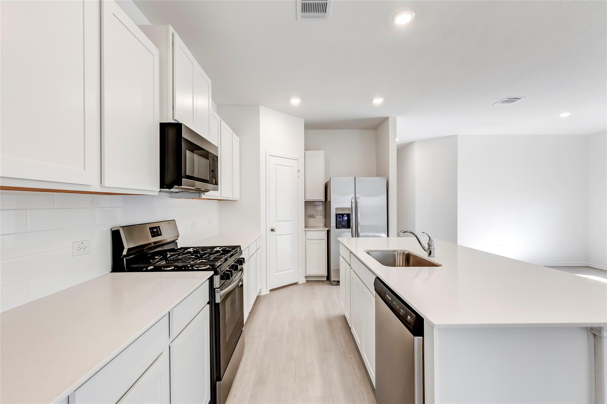 173 Cibolo Creek Loop, Bastrop, TX 78602