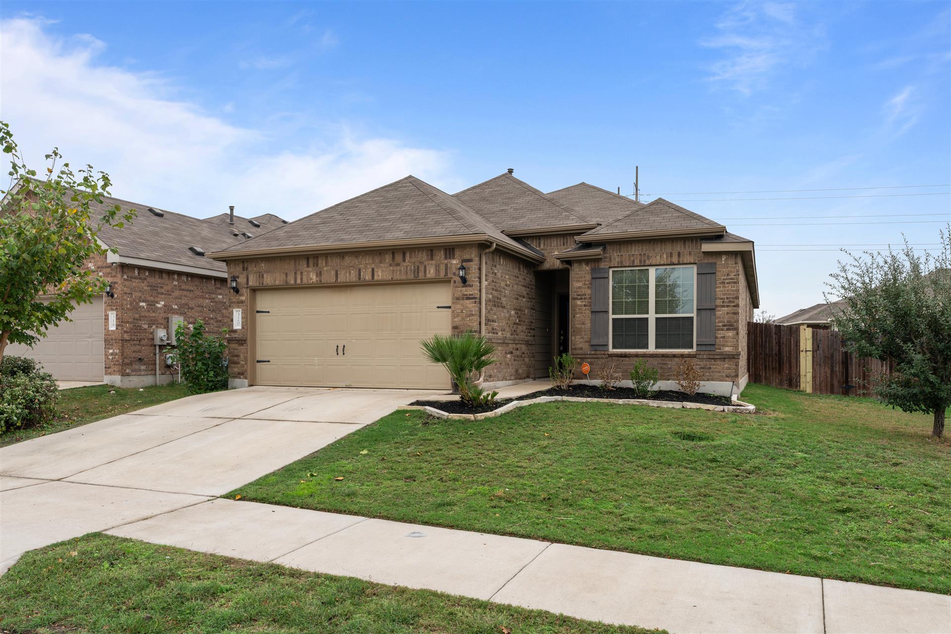 320 Cyril Dr, Hutto, TX 78634