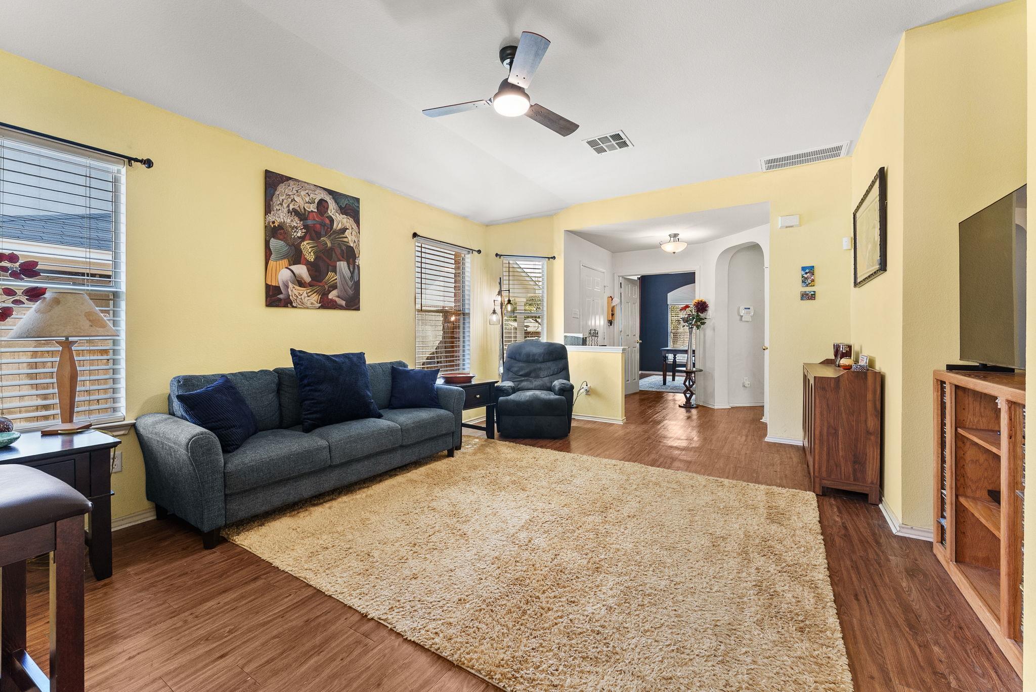 11407 Jim Thorpe Ln, Austin, TX 78748