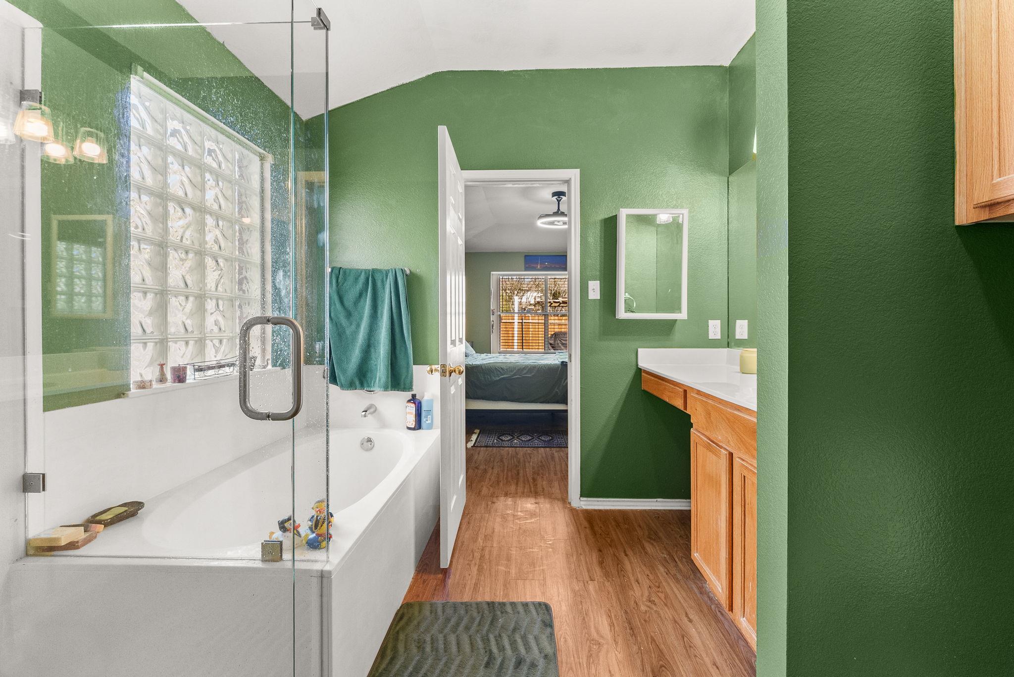 11407 Jim Thorpe Ln, Austin, TX 78748