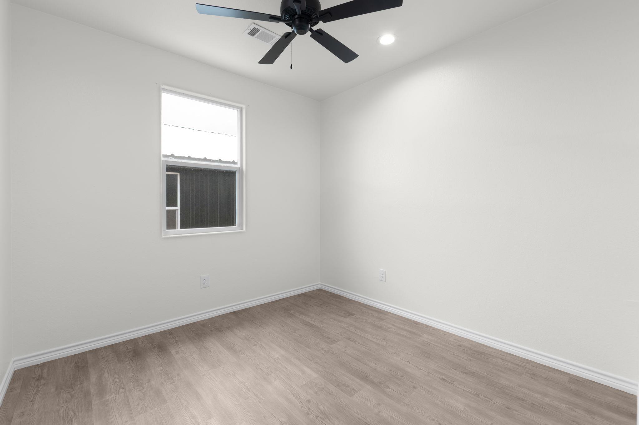 870 Waco St, Kingsland, TX 78639