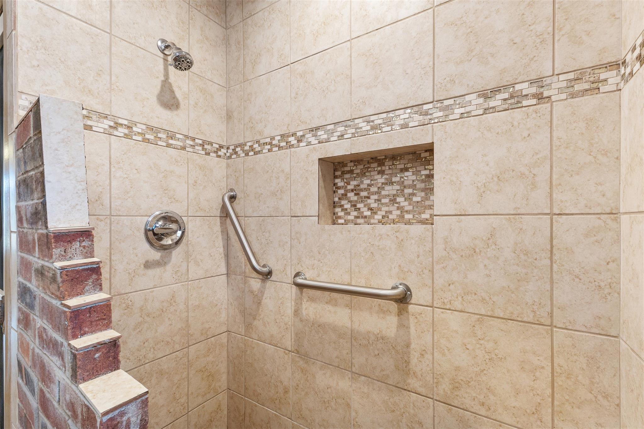 195 L County Road 852, Groesbeck, TX 75838