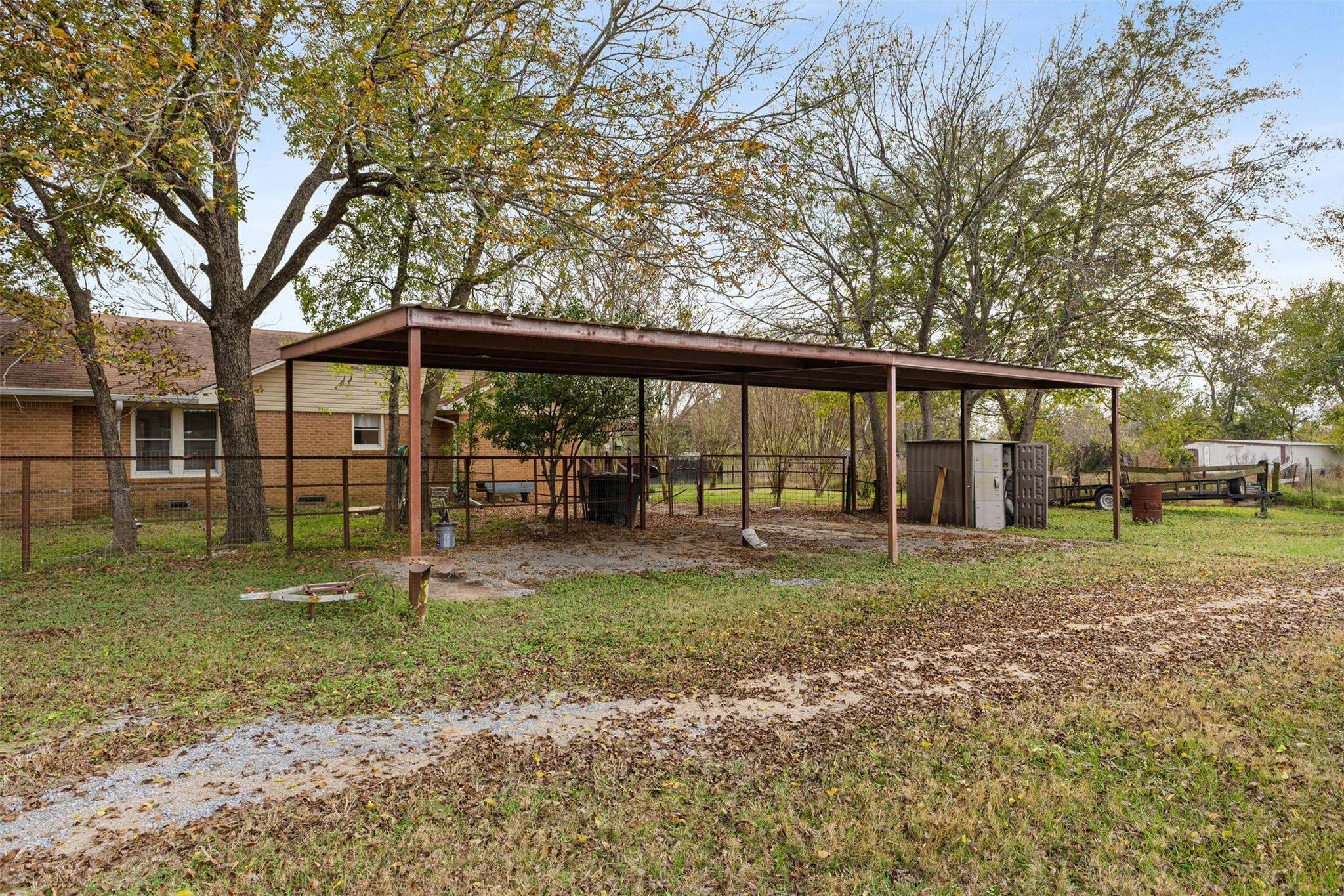 195 L County Road 852, Groesbeck, TX 75838