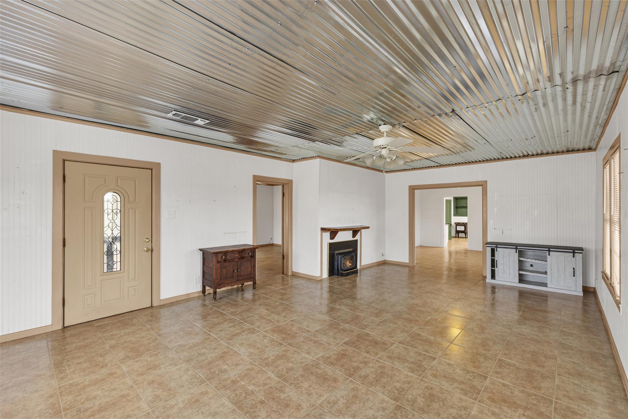 195 L County Road 852, Groesbeck, TX 75838