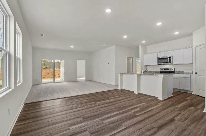 503 Stonebrook Dr, Hutto, TX 78634